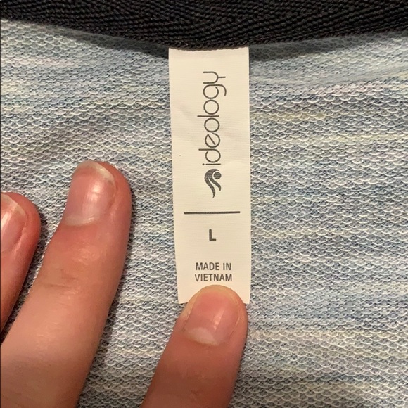 Ideology sweater brand new - Picture 2 of 3